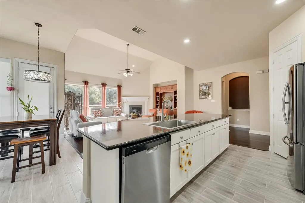 5736 New Castle Drive Richardson TX 75082
