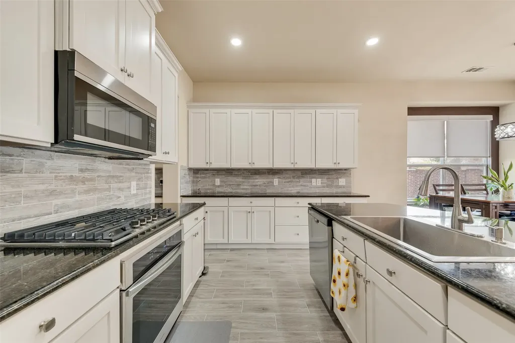 5736 New Castle Drive Richardson TX 75082