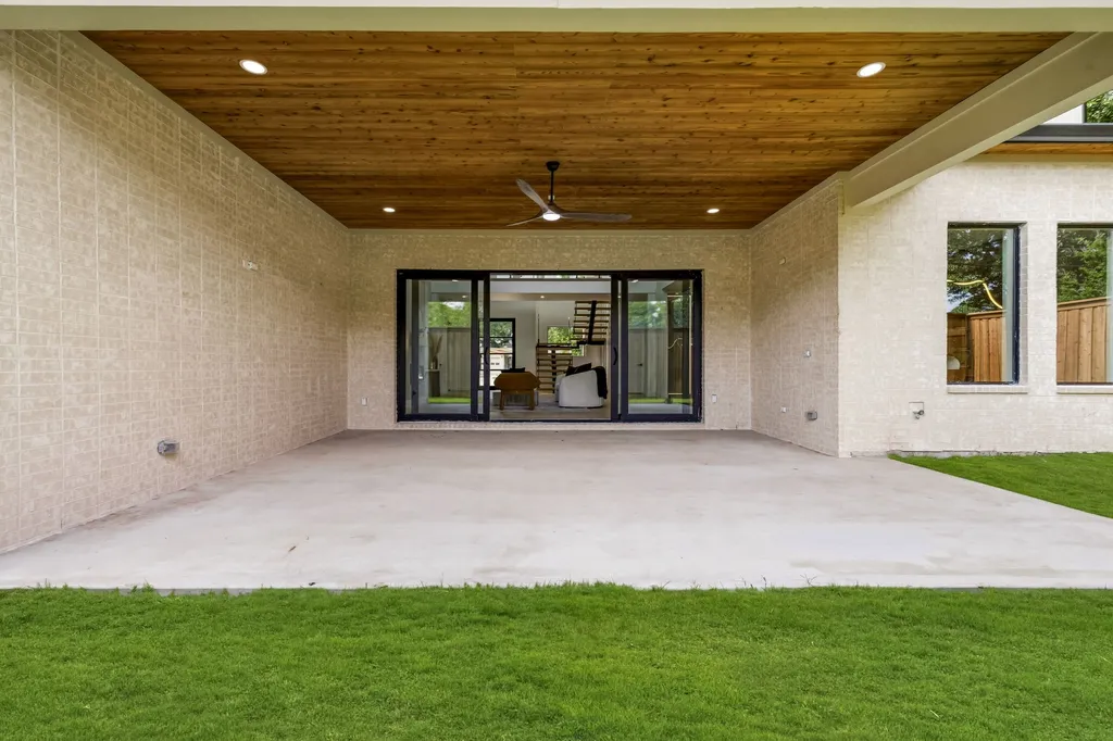 2644 Leta Mae Lane Farmers Branch TX 75234