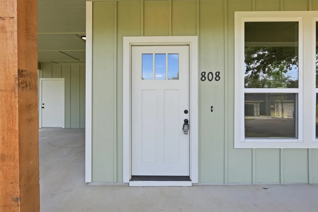808 Branding Iron Trail Granbury TX 76049