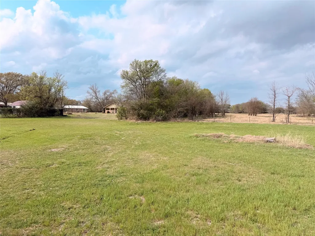 1005 E Yeagua Street Groesbeck TX 76642