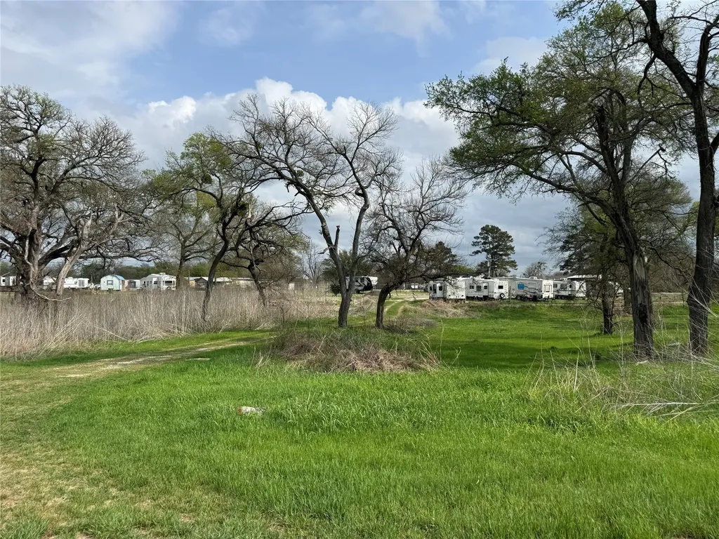 1005 E Yeagua Street Groesbeck TX 76642
