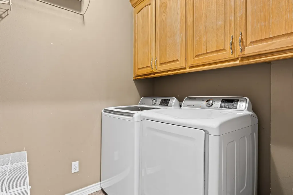 210 Whistler Hallsville TX 75650
