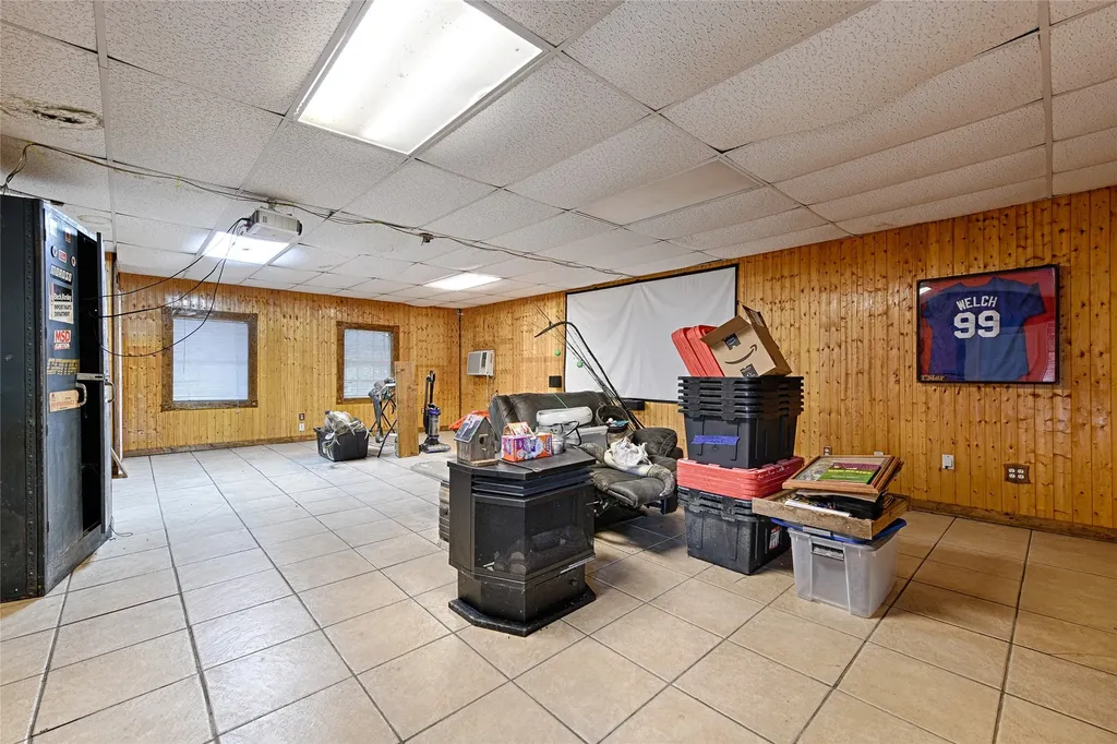 18692 County Road 334 Quinlan TX 75474