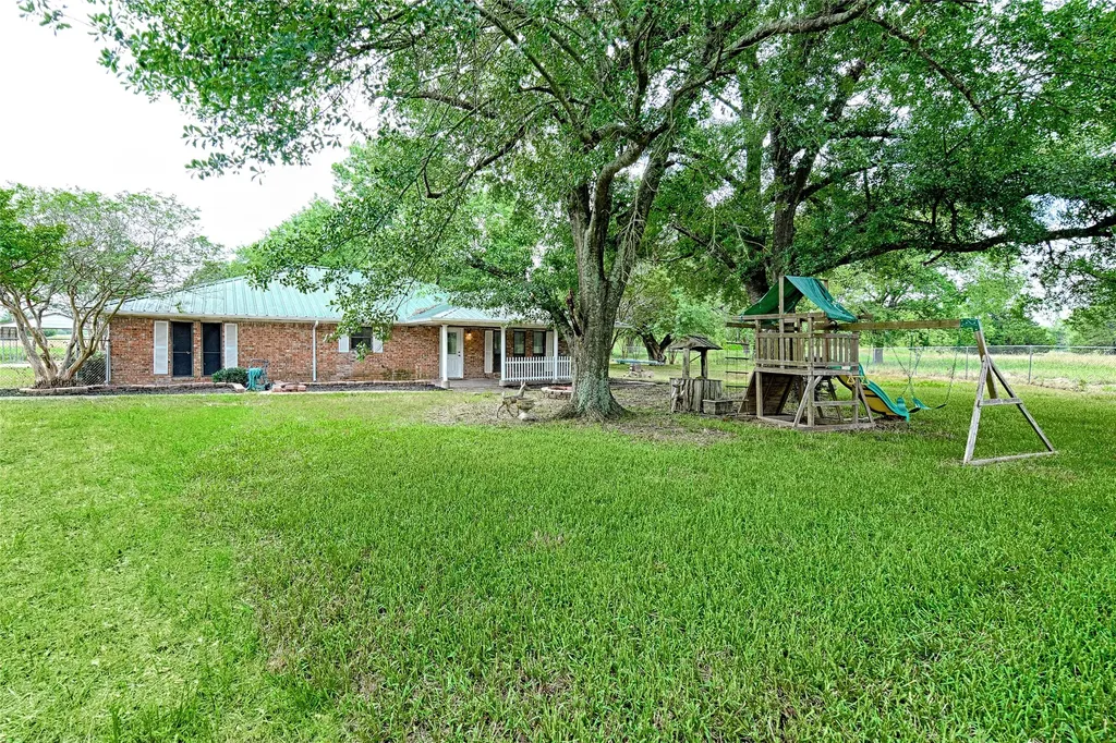 18692 County Road 334 Quinlan TX 75474