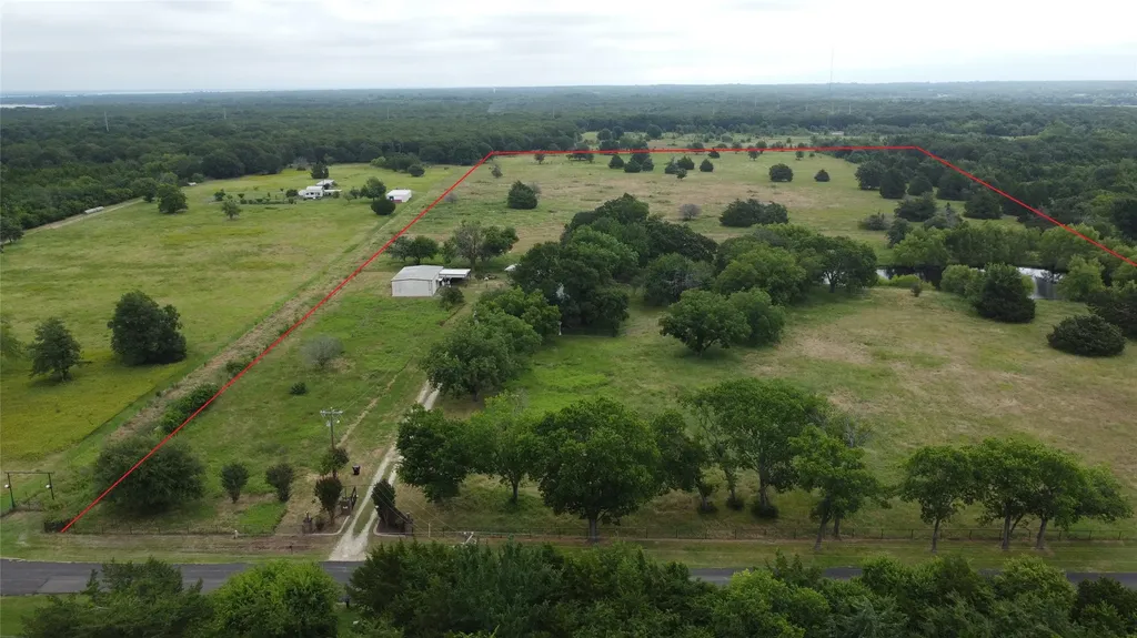 18692 County Road 334 Quinlan TX 75474