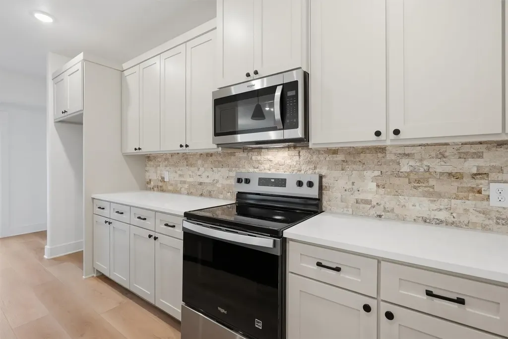 821 Harness Trail Granbury TX 76049