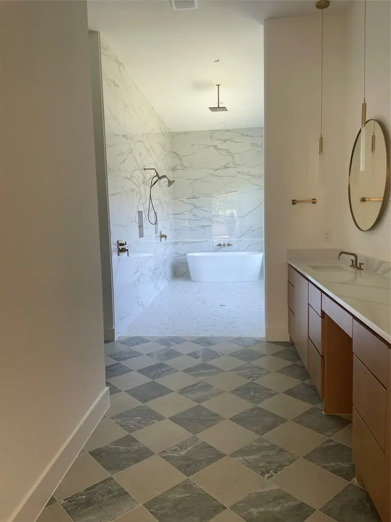 121 Azalea Loop Horseshoe Bay TX 78657
