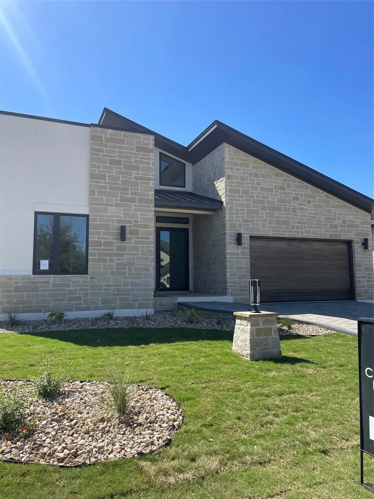 121 Azalea Loop Horseshoe Bay TX 78657