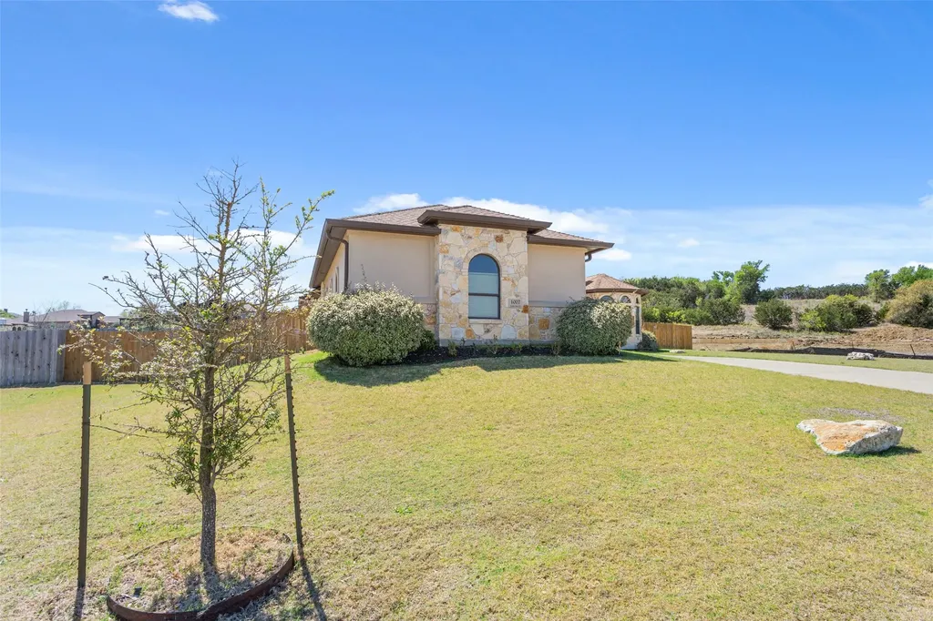 1007 Saddle Bluff Drive Salado TX 76571