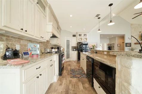 518 Whispering Pine Trail Mount Vernon TX 75494