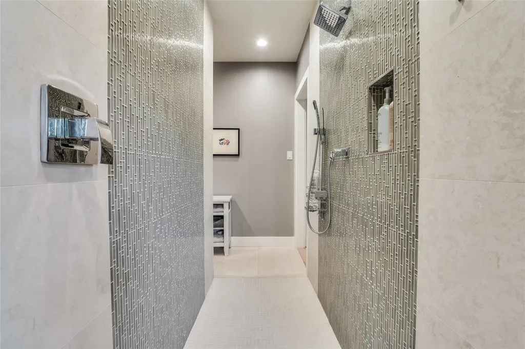 645 Kessler Reserve Court Dallas TX 75208