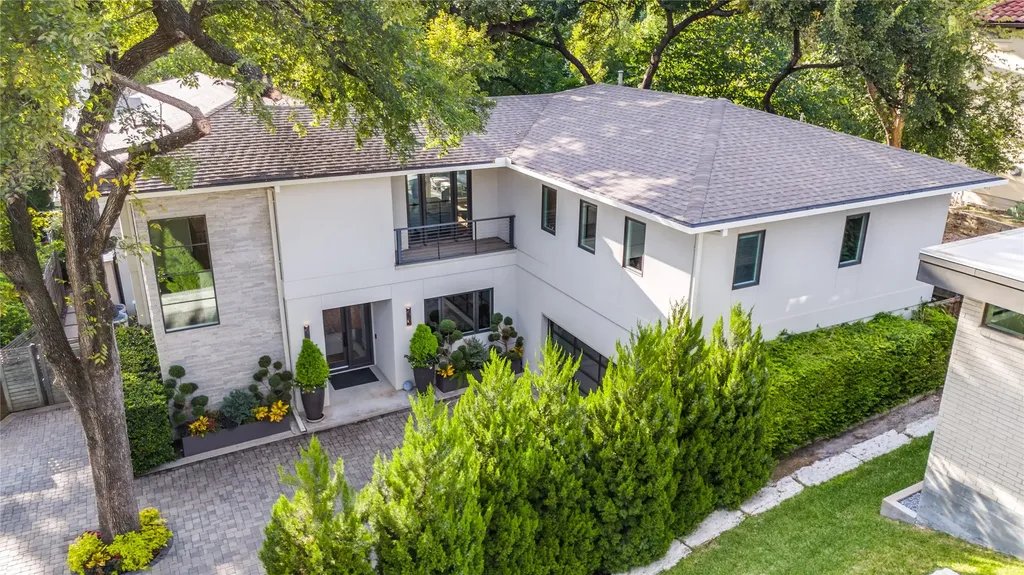 645 Kessler Reserve Court Dallas TX 75208
