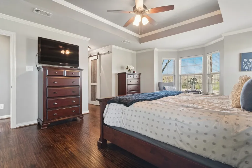 82 Forest Hills Circle Gunter TX 75058