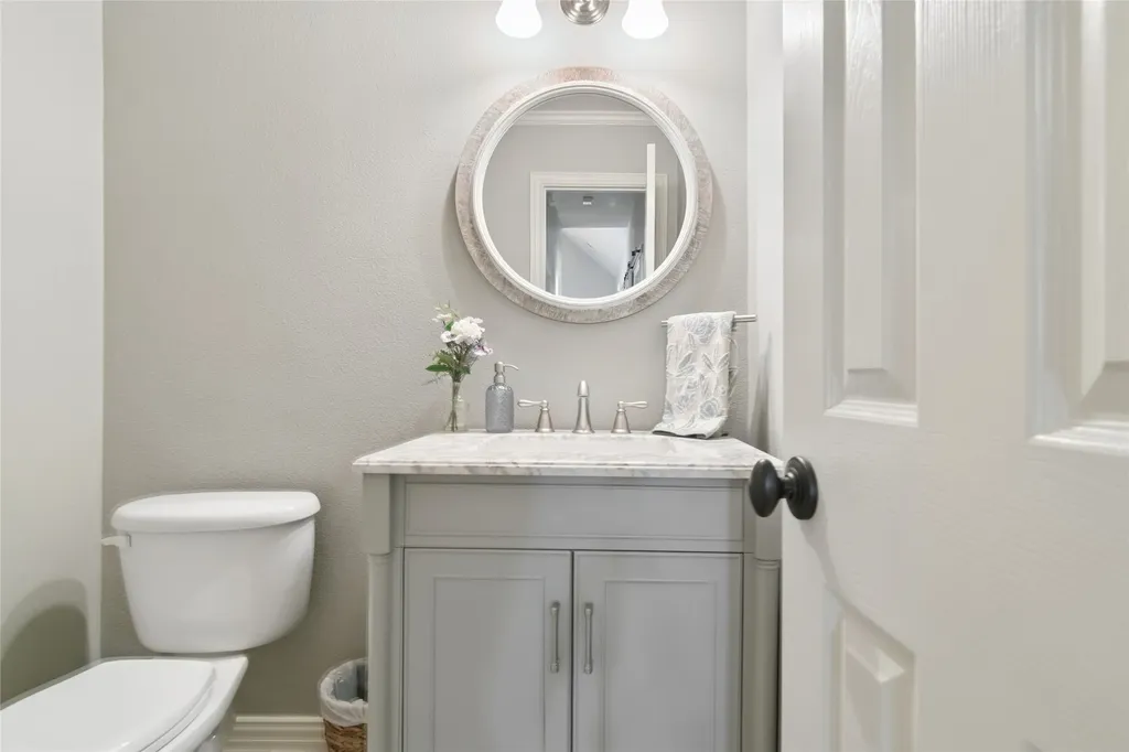 82 Forest Hills Circle Gunter TX 75058