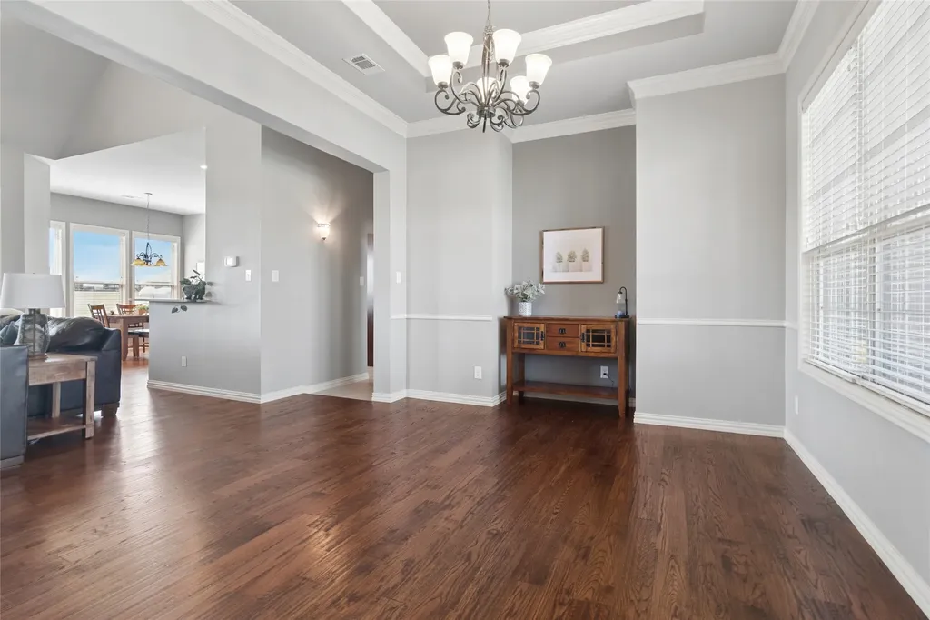 82 Forest Hills Circle Gunter TX 75058