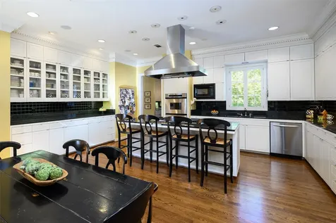 2116 Bradford Park Court Fort Worth TX 76107