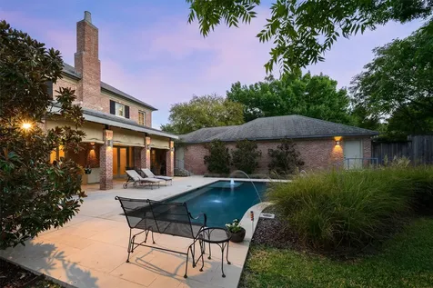 2116 Bradford Park Court Fort Worth TX 76107