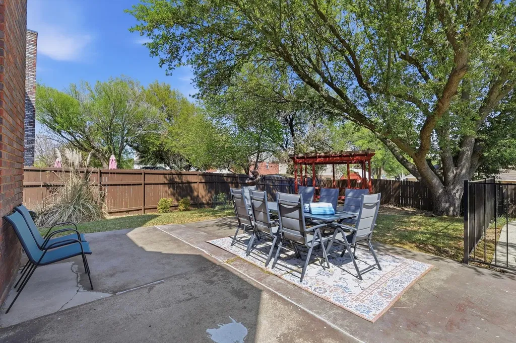 1520 Warwick Drive Mansfield TX 76063