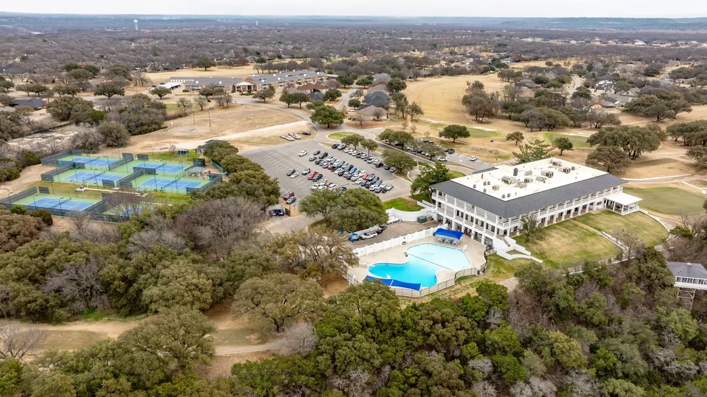 5910 Dog Leg Court Granbury TX 76049