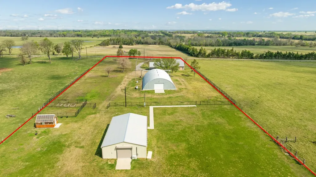 898 Farm Road 1700 Clarksville TX 75426