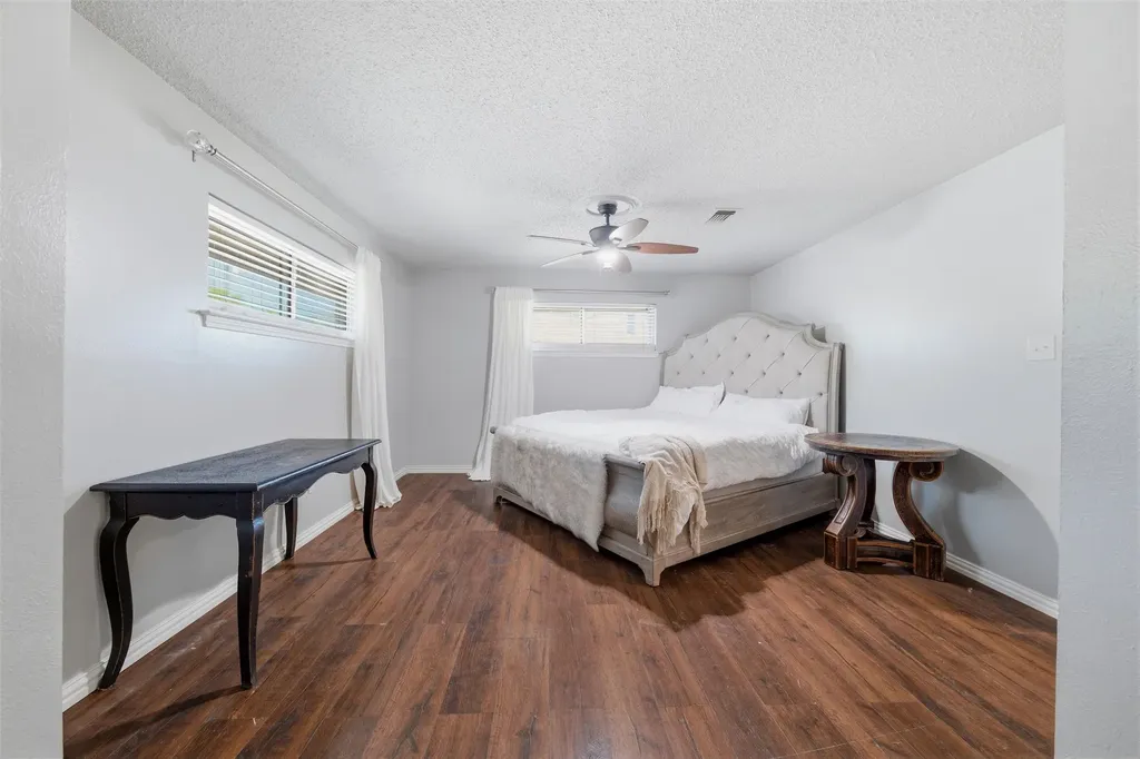 409 E Scotland Drive Irving TX 75062