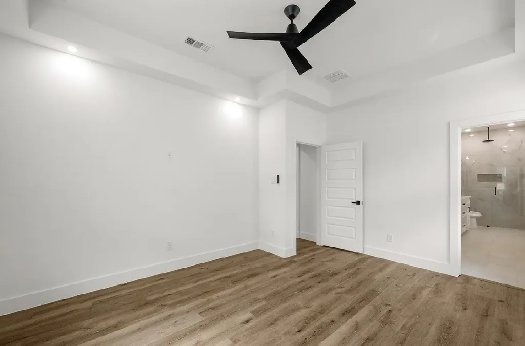205 Grayson Street Leonard TX 75452