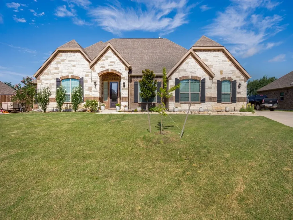 102 White Oak Drive Krugerville TX 76227