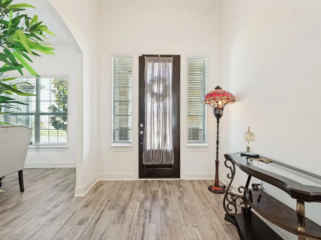 102 White Oak Drive Krugerville TX 76227