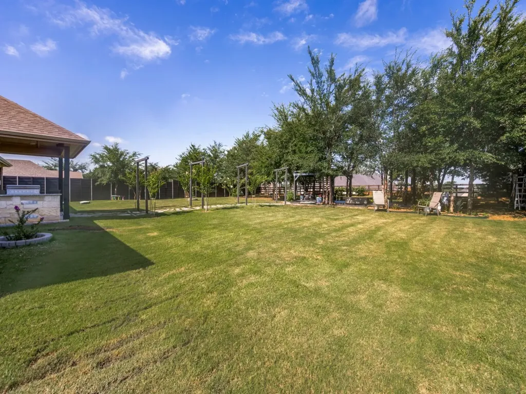 102 White Oak Drive Krugerville TX 76227