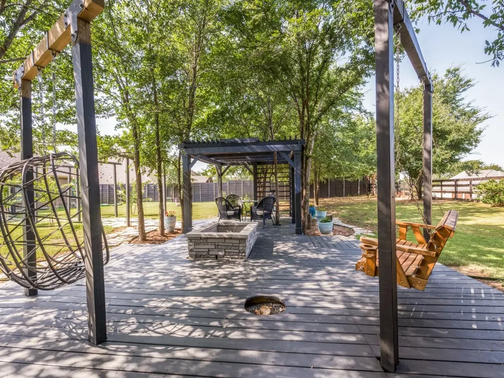 102 White Oak Drive Krugerville TX 76227