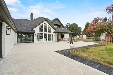 123 SE County Road 3147 Corsicana TX 75109