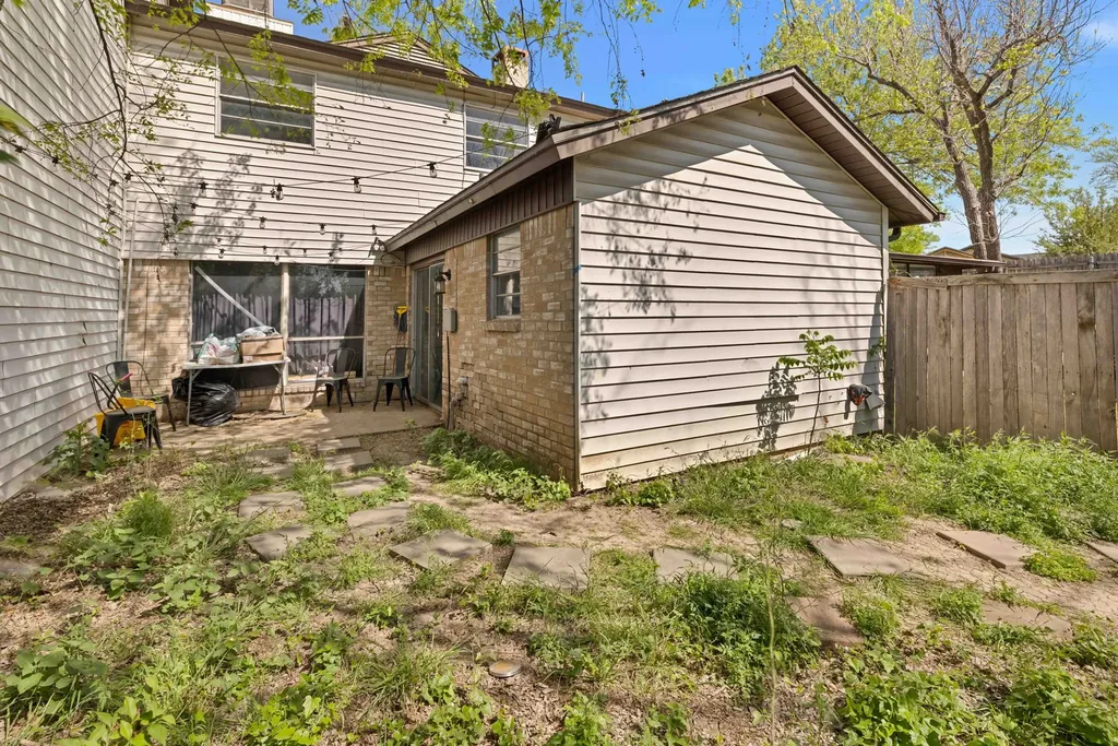 4904 Rollingwood Court Garland TX 75043