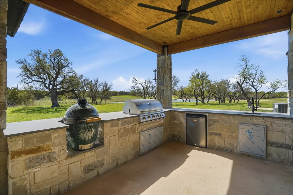 1010 Ranger Ridge Way Strawn TX 76478