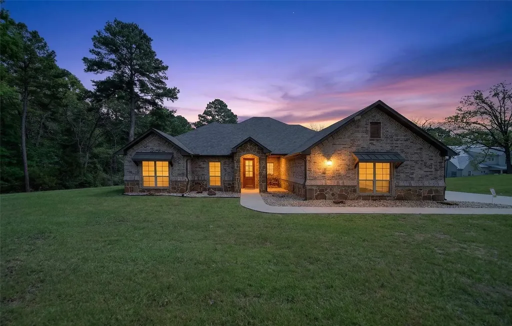 10227 County Road 4101 Frankston TX 75763