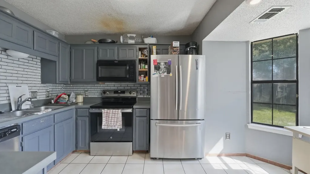 7921 Tree Leaf Lane Fort Worth TX 76123