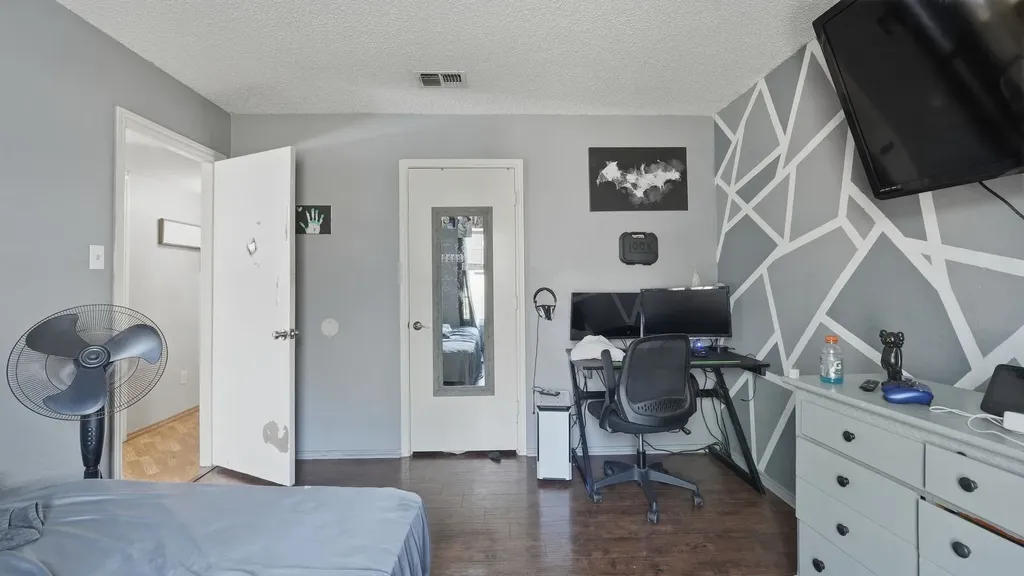 7921 Tree Leaf Lane Fort Worth TX 76123