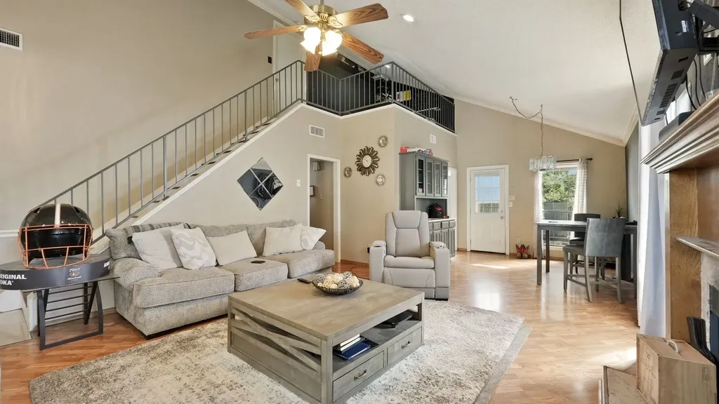 7921 Tree Leaf Lane Fort Worth TX 76123