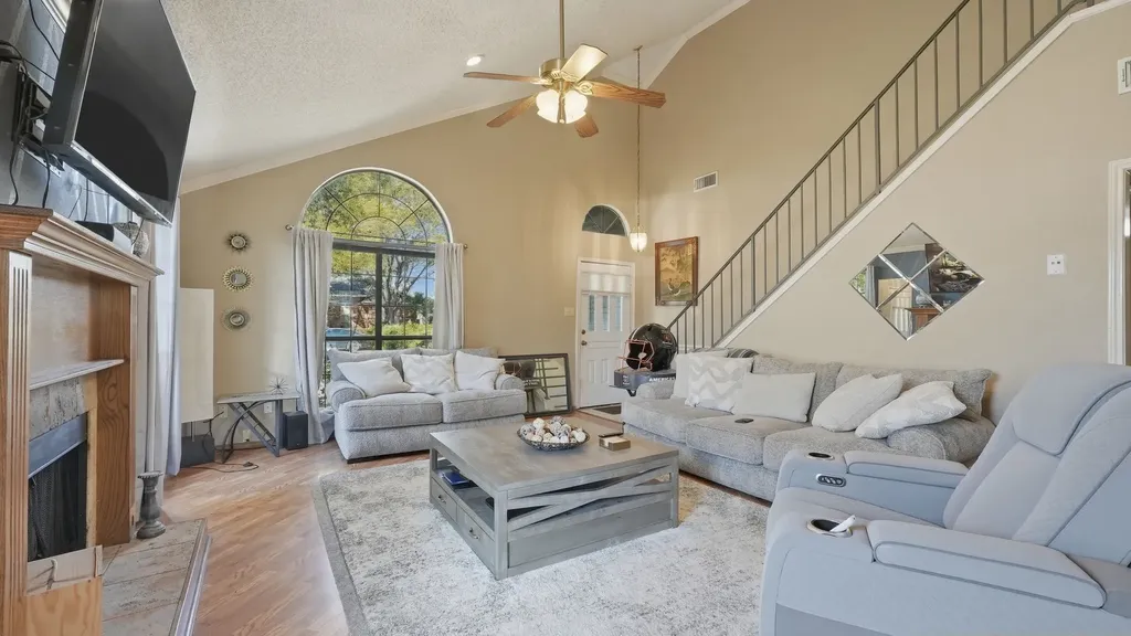7921 Tree Leaf Lane Fort Worth TX 76123