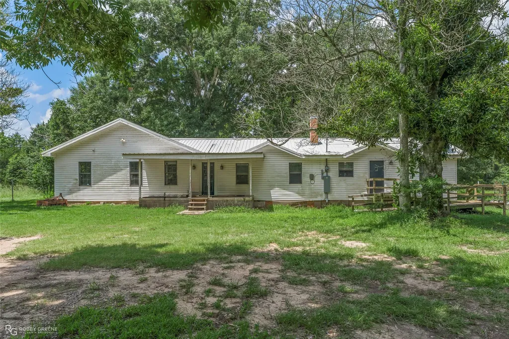 120 Bessie Crow Road Coushatta LA 71019