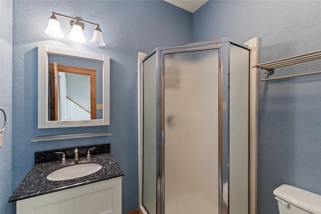5459 Woodland Shores Drive Log Cabin TX 75148