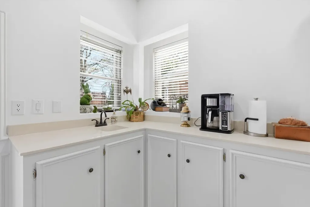 14917 Oaks North Drive Addison TX 75254