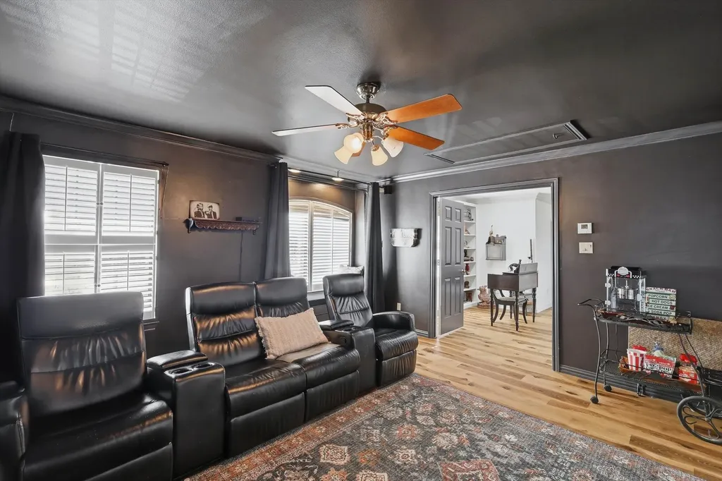 14917 Oaks North Drive Addison TX 75254