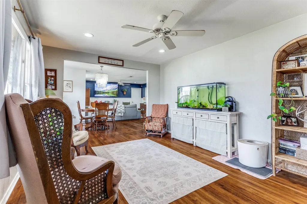 5716 Tracyne Drive Westworth Village TX 76114