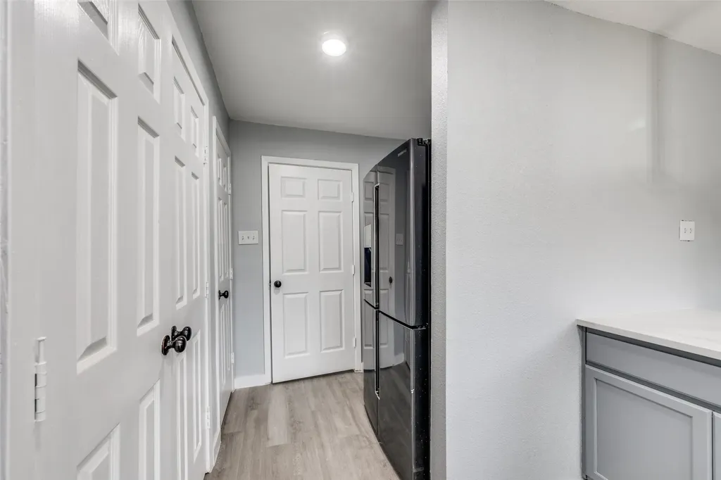 2006 Elmridge Drive Arlington TX 76012