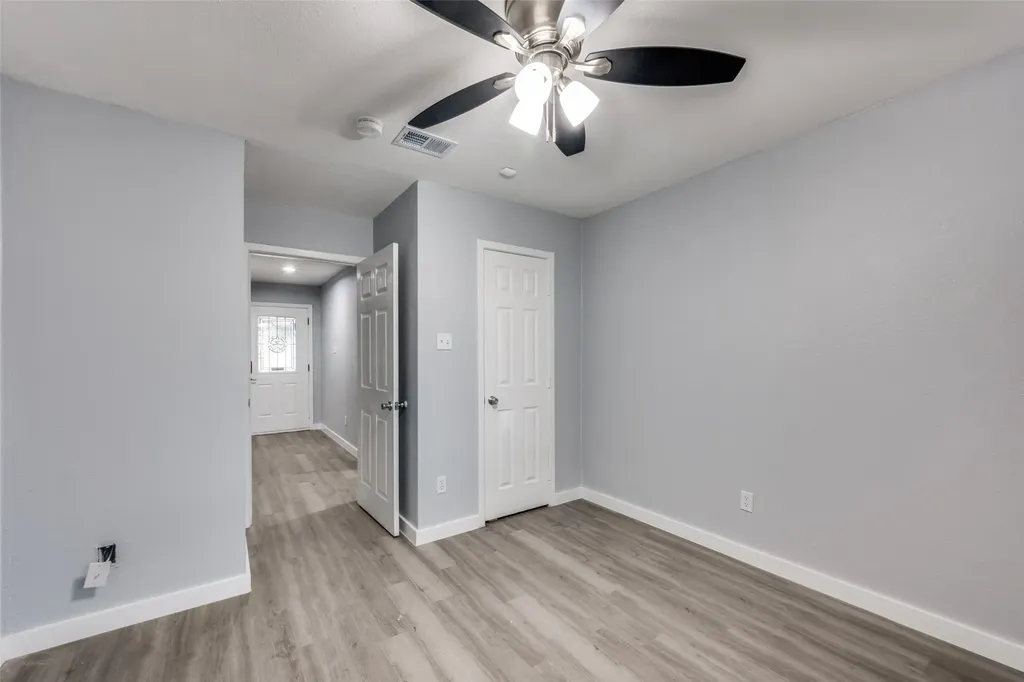 2006 Elmridge Drive Arlington TX 76012