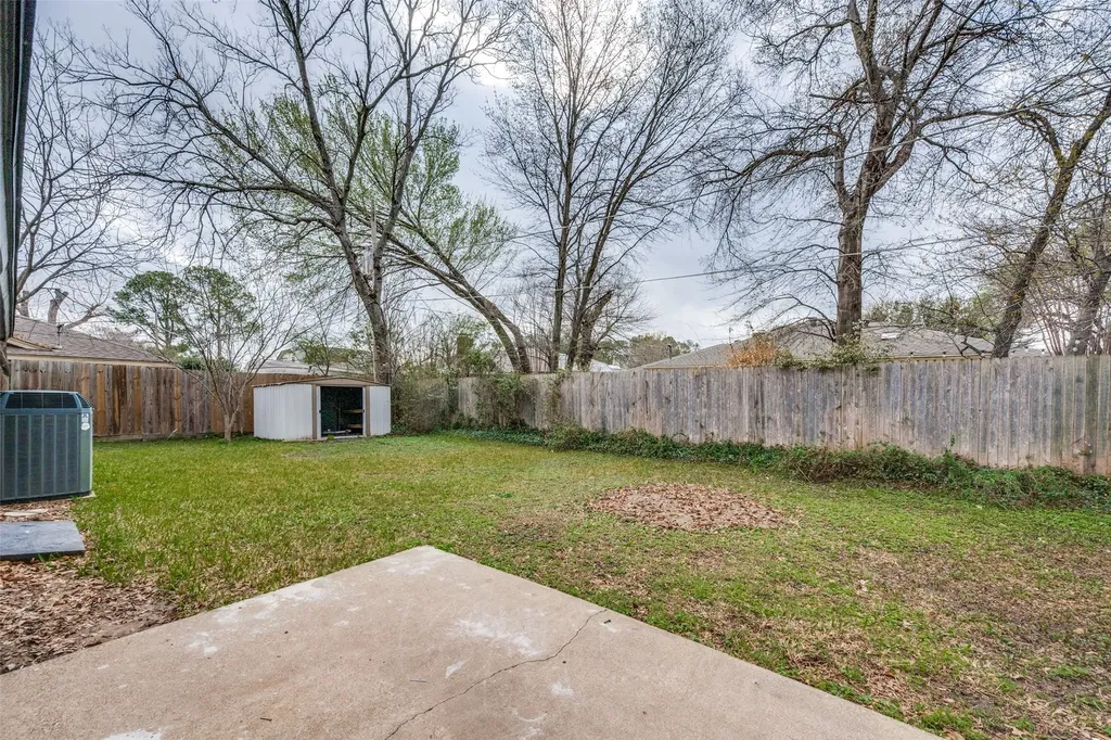 2006 Elmridge Drive Arlington TX 76012
