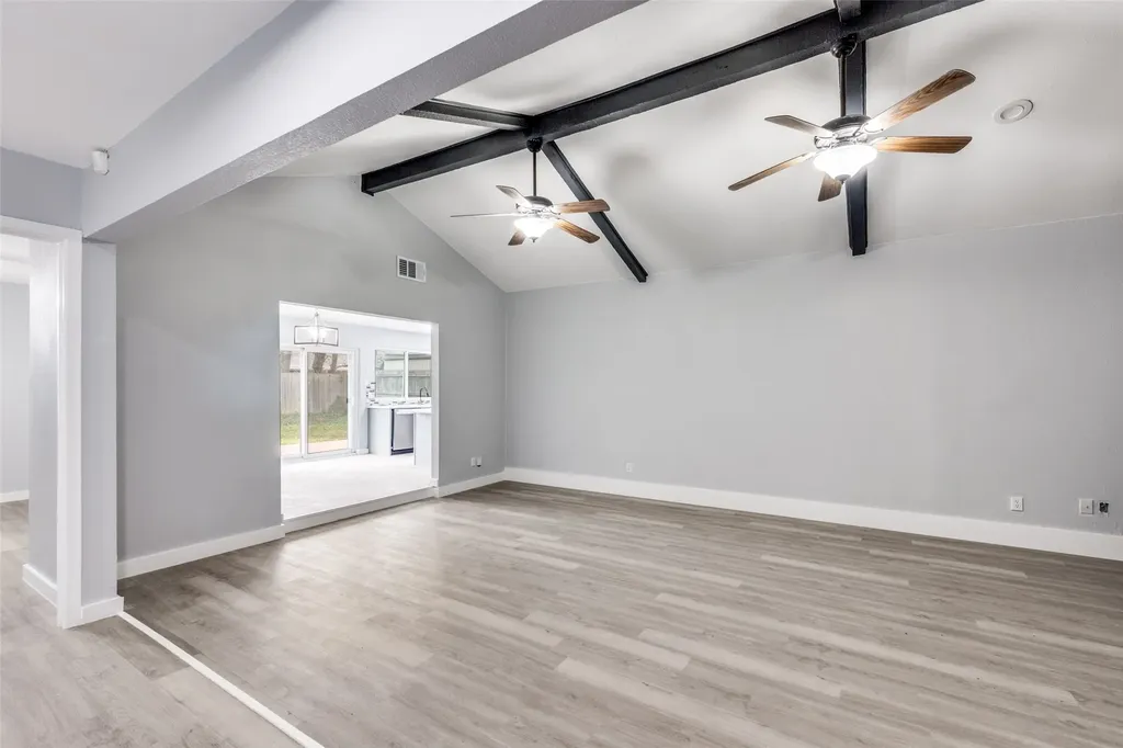 2006 Elmridge Drive Arlington TX 76012