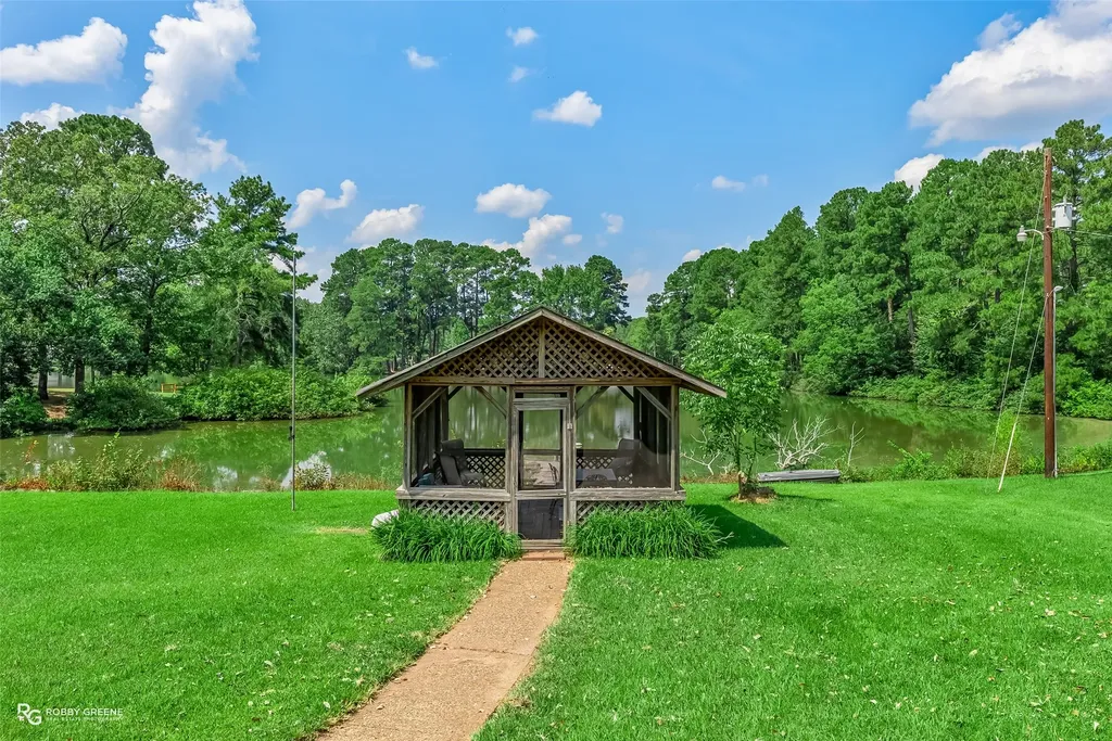 10198 Castanedo Court Keithville LA 71047