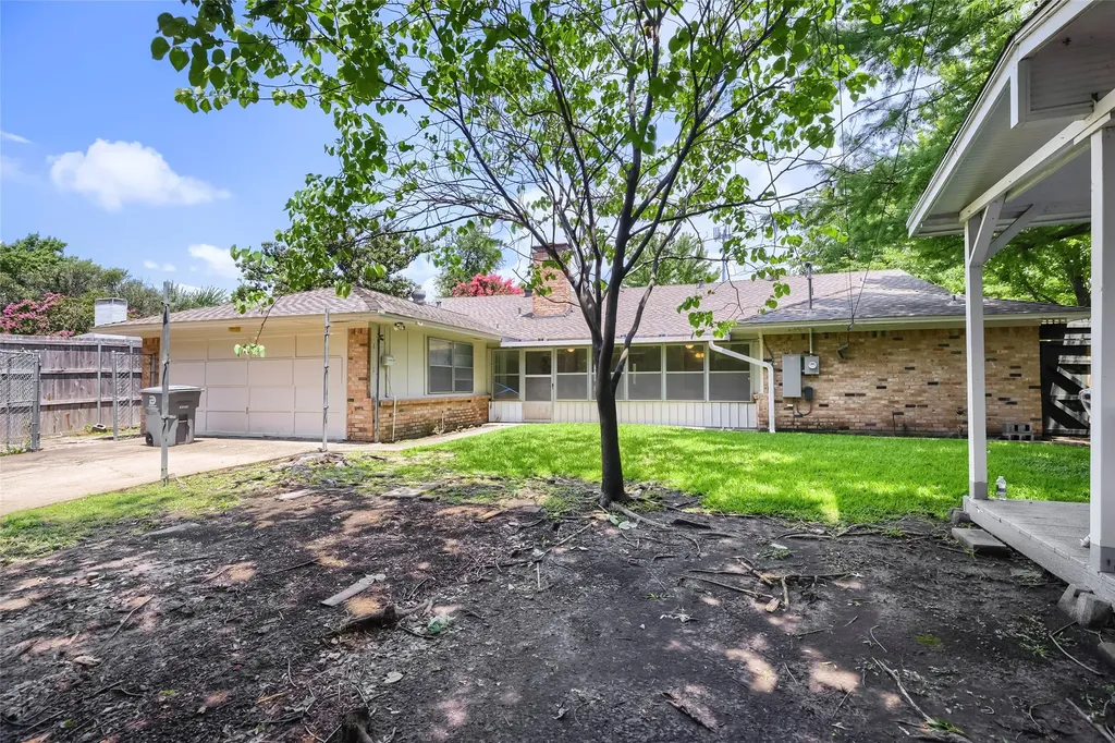 3256 Chapel Downs Drive Dallas TX 75229